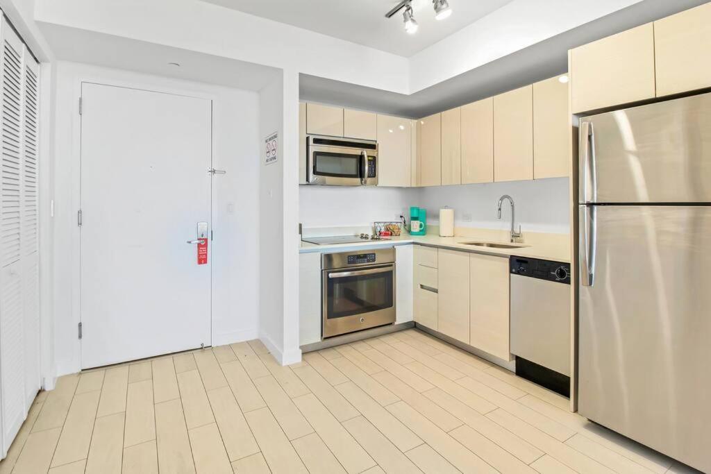 Ocean View 2Br 2Bth Hallandale Beach Miami Ft Lauderdale エクステリア 写真