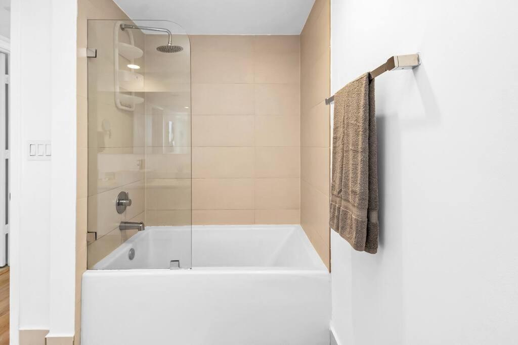 Ocean View 2Br 2Bth Hallandale Beach Miami Ft Lauderdale エクステリア 写真