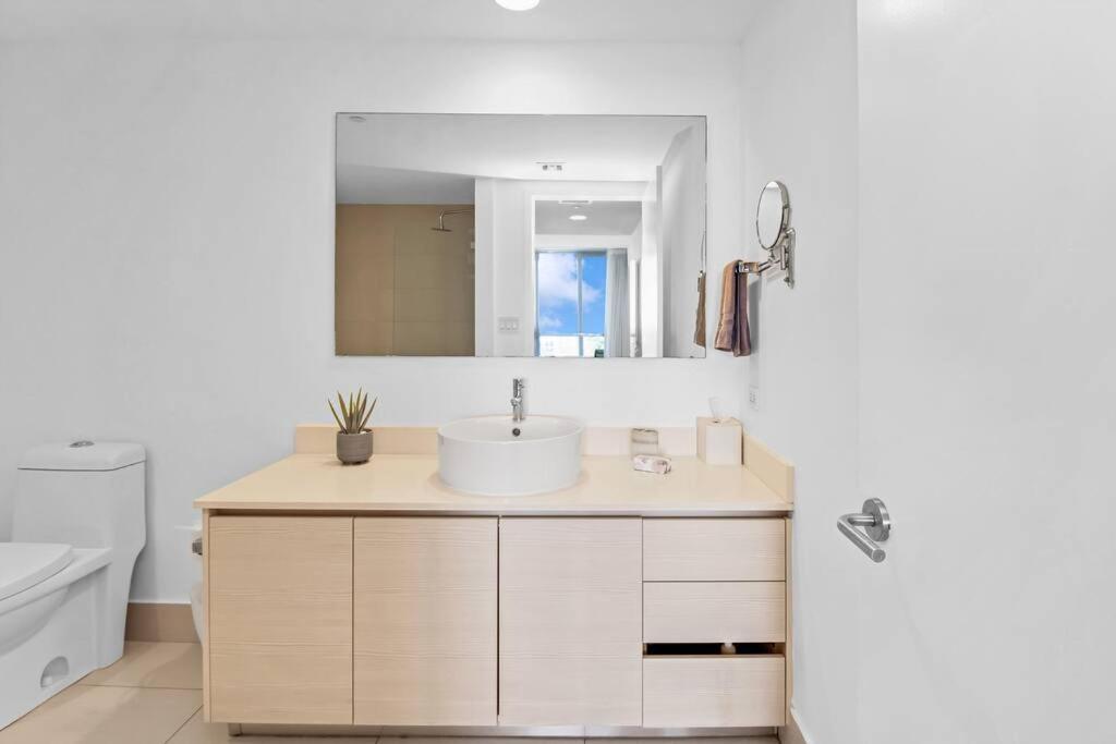 Ocean View 2Br 2Bth Hallandale Beach Miami Ft Lauderdale エクステリア 写真