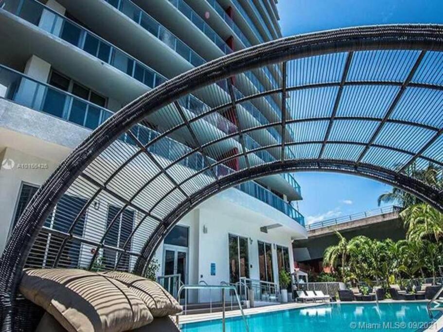 Ocean View 2Br 2Bth Hallandale Beach Miami Ft Lauderdale エクステリア 写真